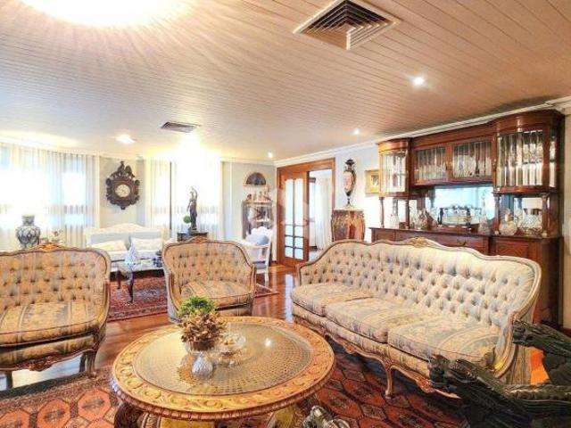 APARTAMENTO IMPECÁVEL COM 246 M2 PRIVATIVOS COM LINDA VISTA PARA O GUAÍBA