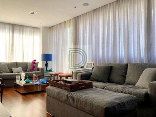 Apartamento impecável, recém reformado