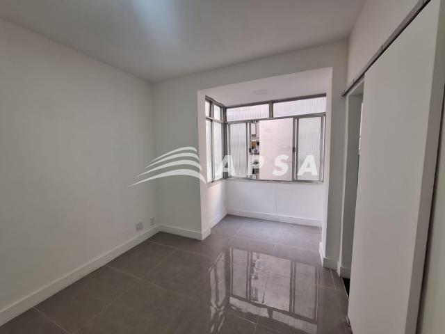 Apartamento in R DOMINGOS FERREIRA