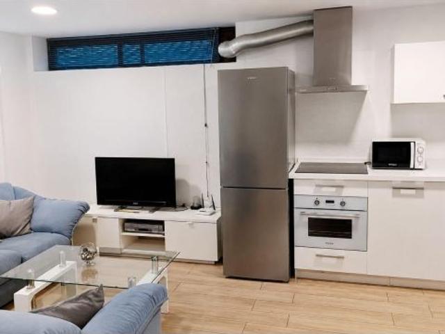 APARTAMENTO INDEPENDIENTE CON PISCINA Y SERVICIOS INCLUIDOS
