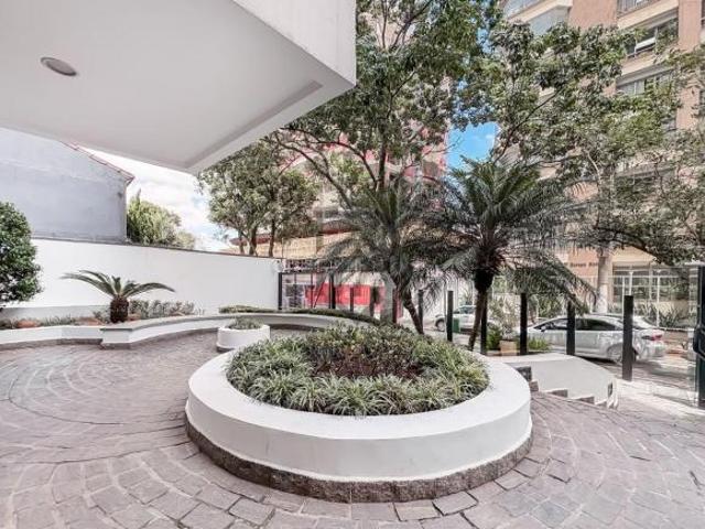 Apartamento jardins vista livre andar alto