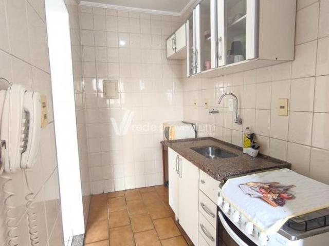 Apartamento / Kitnet com 1 dormitório a venda no Centro de Campinas