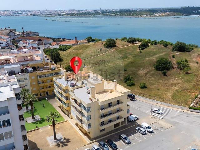 Apartamento, Lagoa e Carvoeiro