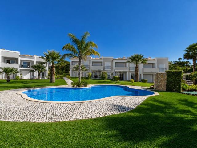 Apartamento, Lagoa e Carvoeiro
