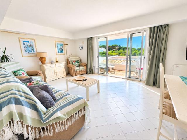 Apartamento, Lagoa e Carvoeiro