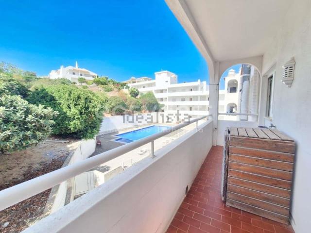 Apartamento, Lagoa e Carvoeiro