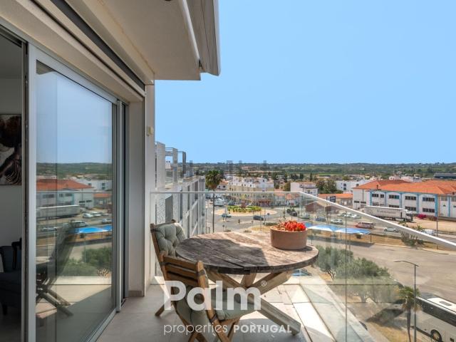 Apartamento, Lagoa e Carvoeiro
