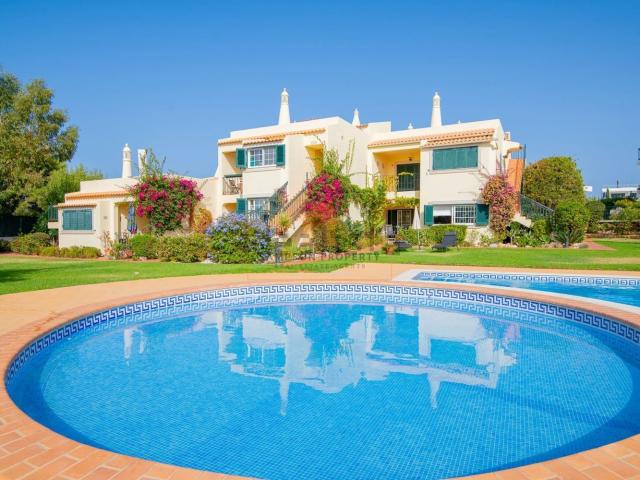 Apartamento, Lagoa e Carvoeiro