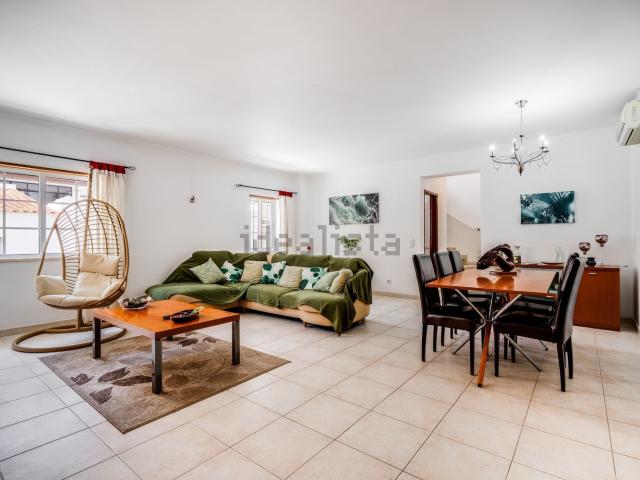 Apartamento, Lagoa e Carvoeiro