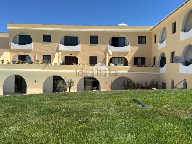 Apartamento, Lagoa e Carvoeiro