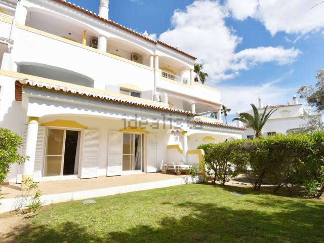 Apartamento, Lagoa e Carvoeiro