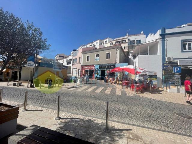 Apartamento, Lagoa e Carvoeiro