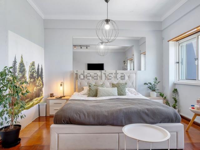Apartamento, Laranjeiro e Feijó