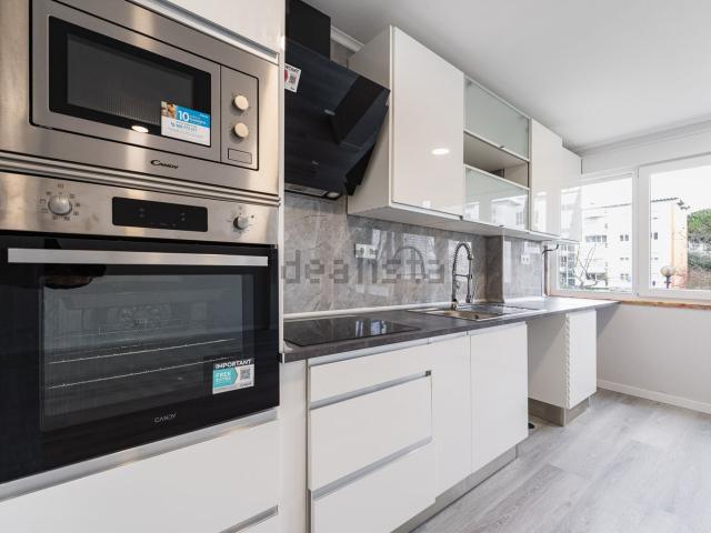 Apartamento, Laranjeiro e Feijó