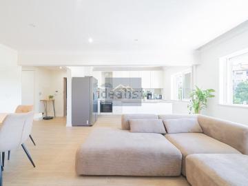 Apartamento, Laranjeiro e Feijó