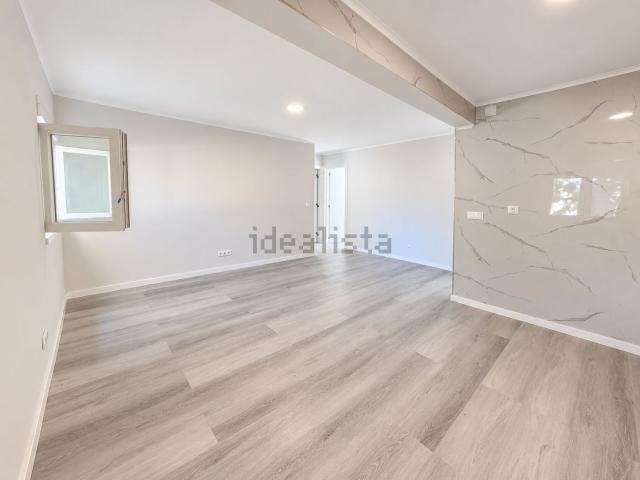 Apartamento, Laranjeiro e Feijó