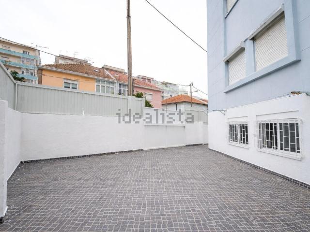 Apartamento, Laranjeiro e Feijó