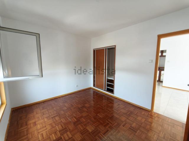 Apartamento, Laranjeiro e Feijó