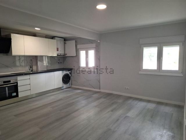 Apartamento, Laranjeiro e Feijó