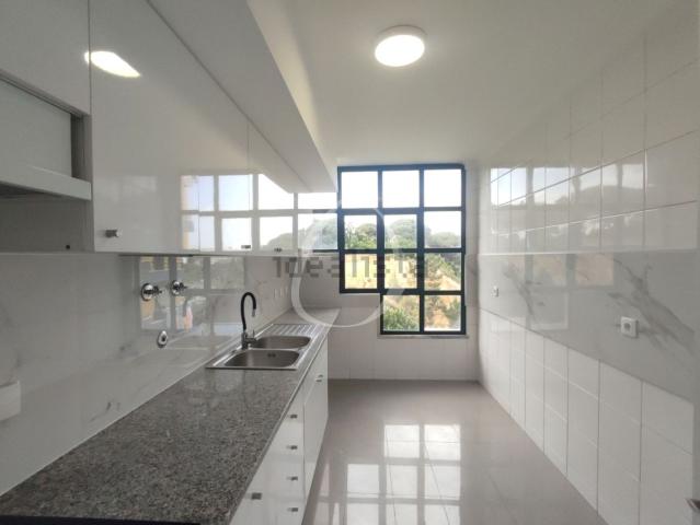 Apartamento, Laranjeiro e Feijó