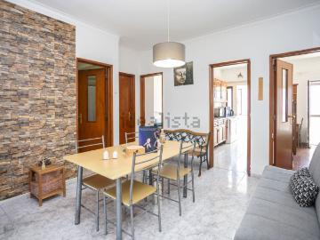 Apartamento, Laranjeiro e Feijó