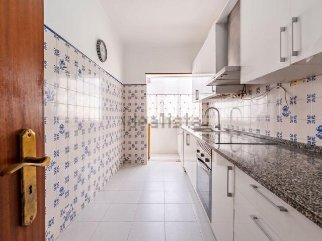 Apartamento, Laranjeiro e Feijó