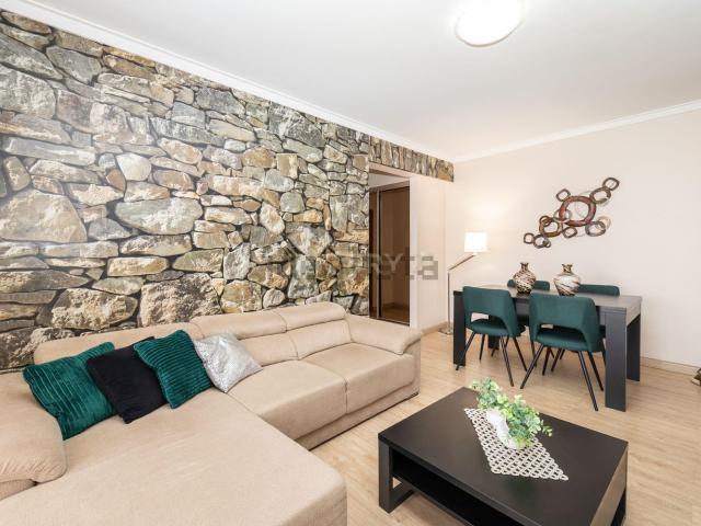 Apartamento, Laranjeiro e Feijó