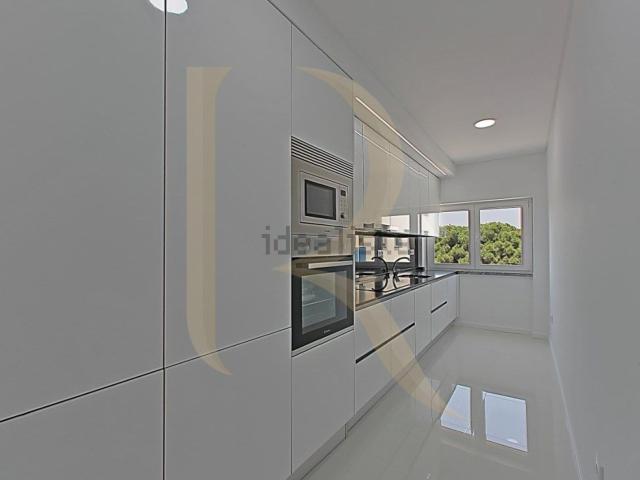 Apartamento, Laranjeiro e Feijó
