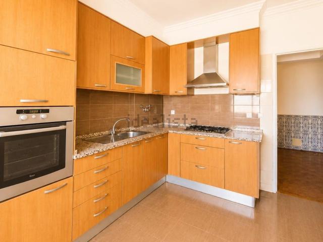 Apartamento, Laranjeiro e Feijó