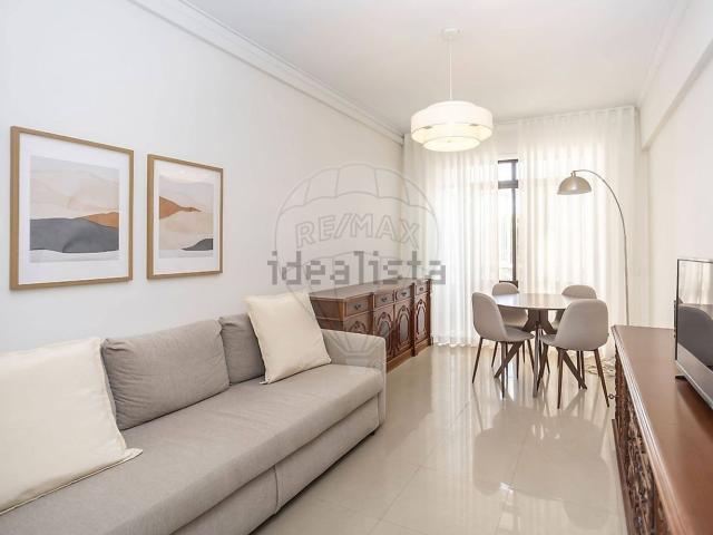 Apartamento, Laranjeiro e Feijó