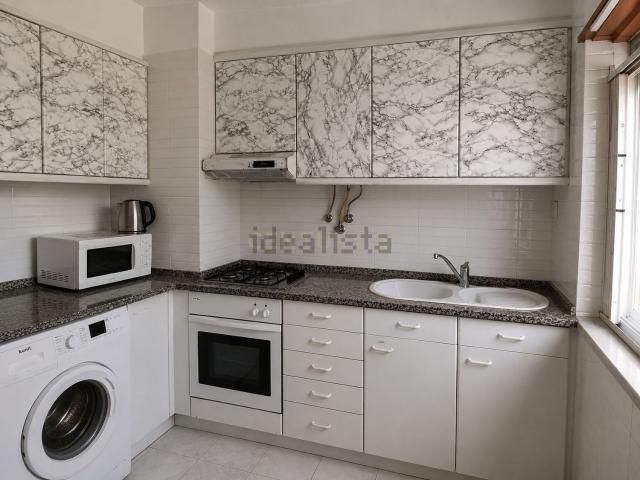 Apartamento, Laranjeiro e Feijó
