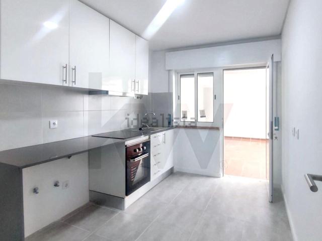 Apartamento, Laranjeiro e Feijó