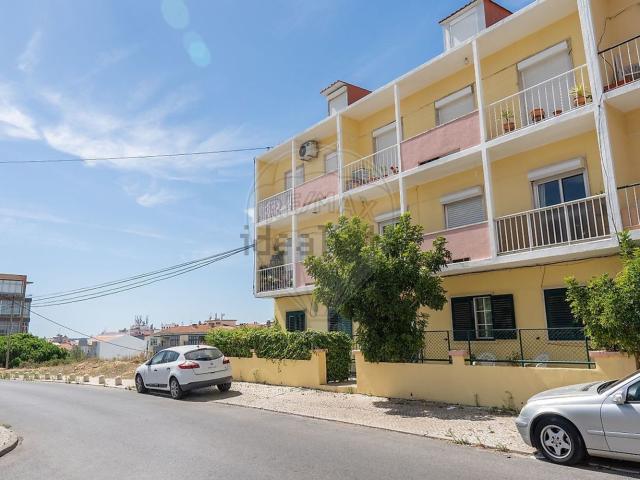 Apartamento, Laranjeiro e Feijó