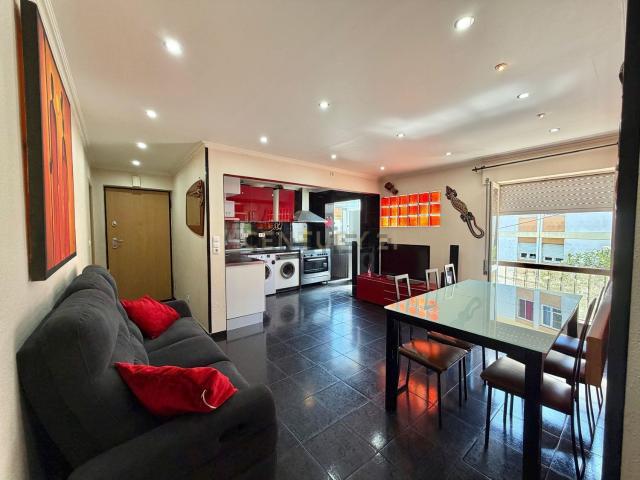 Apartamento, Laranjeiro e Feijó