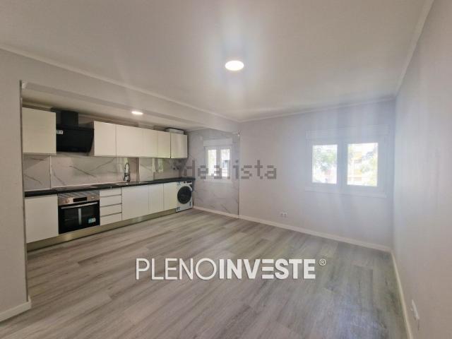 Apartamento, Laranjeiro e Feijó