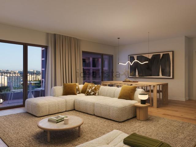 Apartamento, Laranjeiro e Feijó