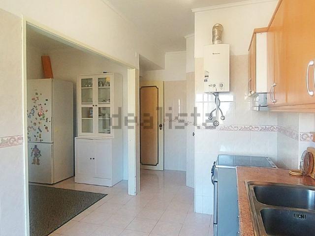 Apartamento, Laranjeiro e Feijó