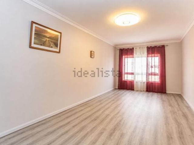 Apartamento, Laranjeiro e Feijó