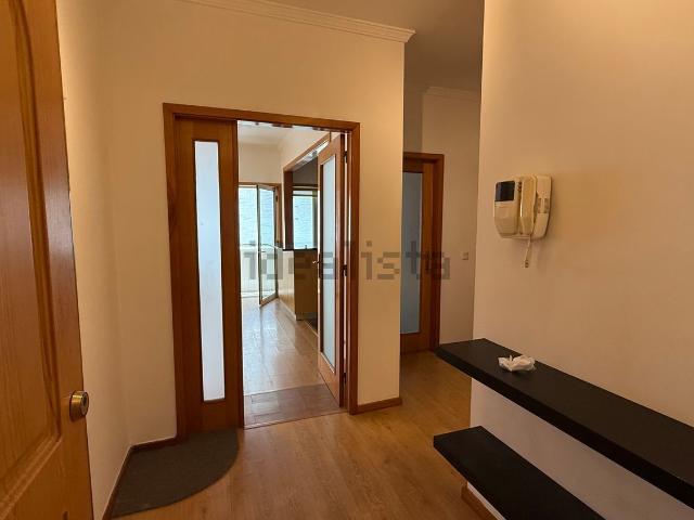 Apartamento, Lemenhe Mouquim Jesufrei