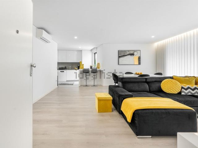 Apartamento, Lomar e Arcos