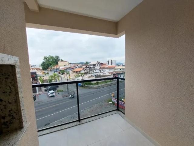 Apartamento localizado no bairro da Velha com 2 dormitórios
