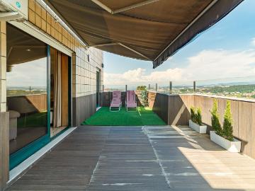 Apartamento à venda em Caldas de São Jorge e Pigeiros - Terraço