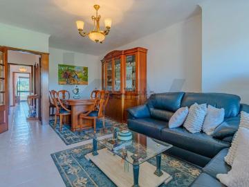 Apartamento à venda em Caldas de São Jorge e Pigeiros
