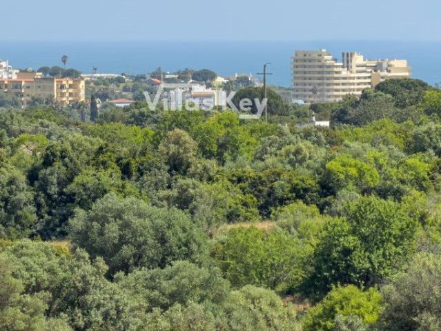 Apartamento luminoso renovado com varandas perto da praia e. 100m² Alvor
