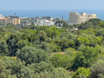Apartamento luminoso renovado com varandas perto da praia e. 100m² Alvor
