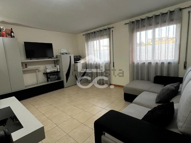 Apartamento, Lustosa