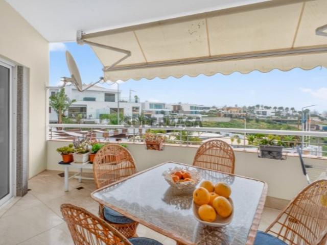 Apartamento luxuoso a beira mar com vista mar e piscina, em Lagos/Algarve/Portugal