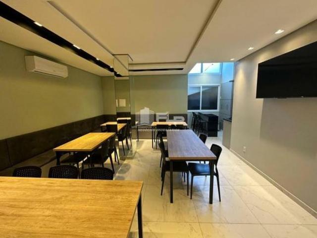 APARTAMENTO LUXUOSO E REQUINTADO NO CENTRO