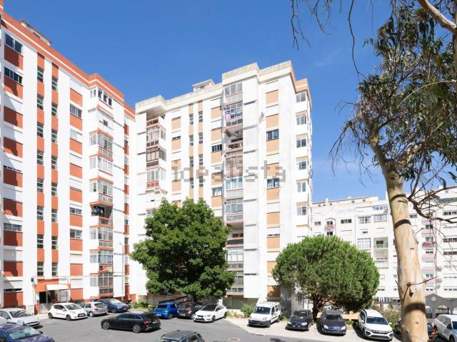 Apartamento, Massamá e Monte Abraão