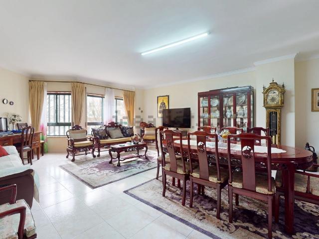 Apartamento, Massamá e Monte Abraão